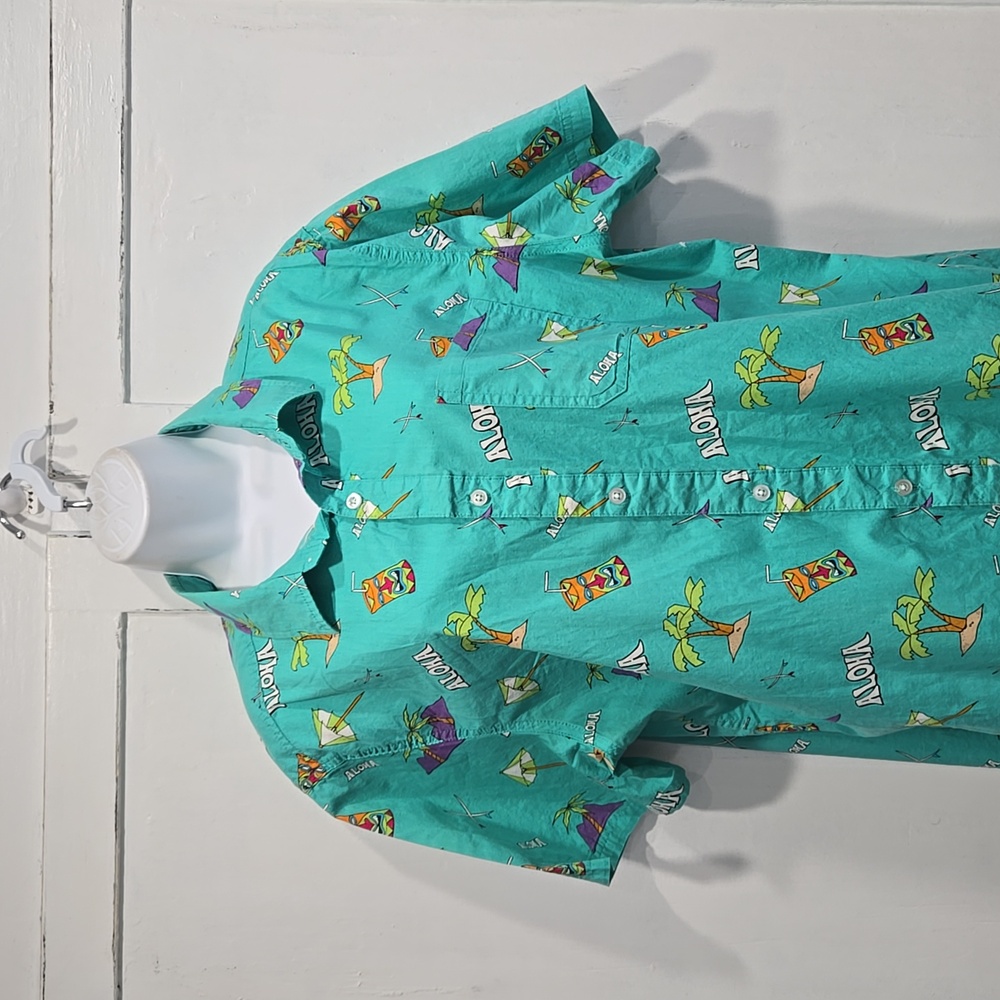 Amplify Hawaii Tiki Drink Print Button Front Shir… - image 4